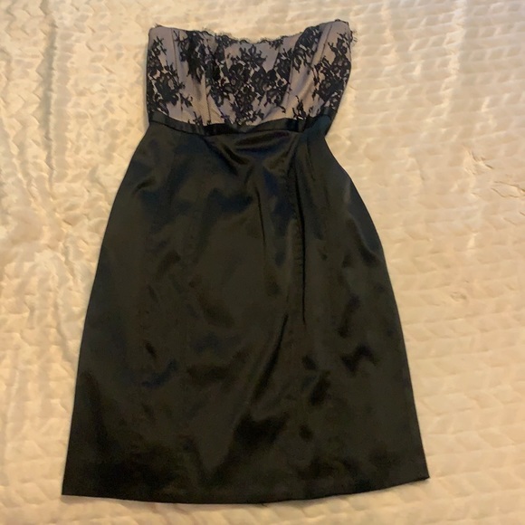Beautiful formal dress - Picture 1 of 3